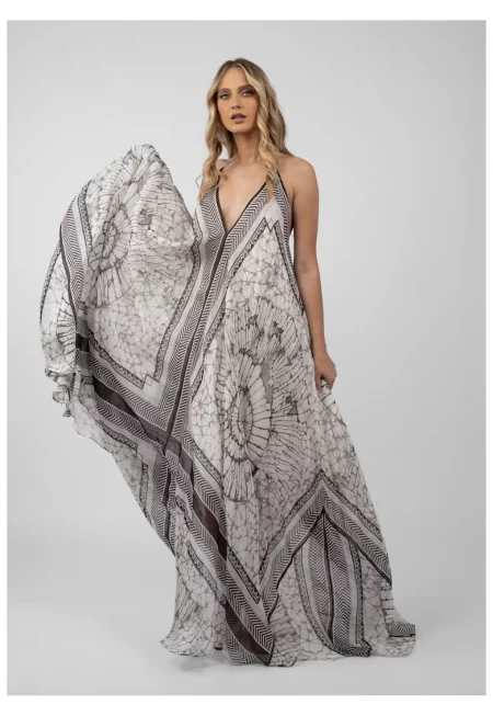 Дълга копринена рокля с графичен принт