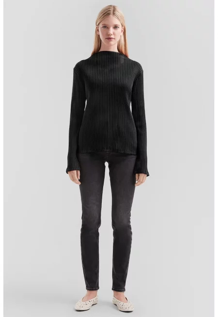 Едноцветна рипсена блуза