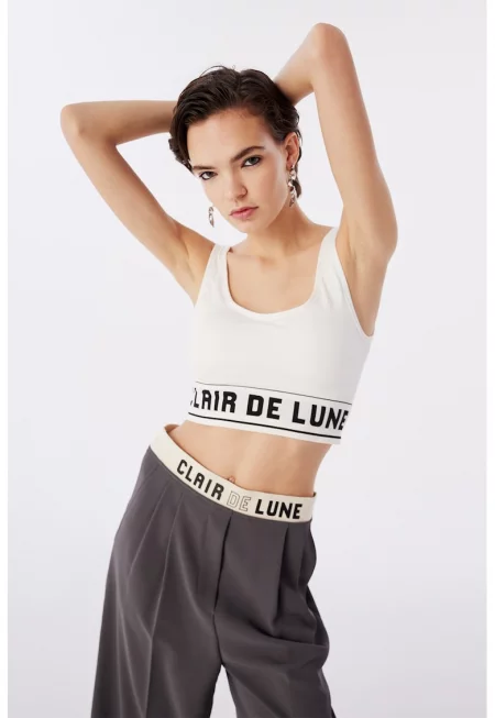 Къс топ с надпис