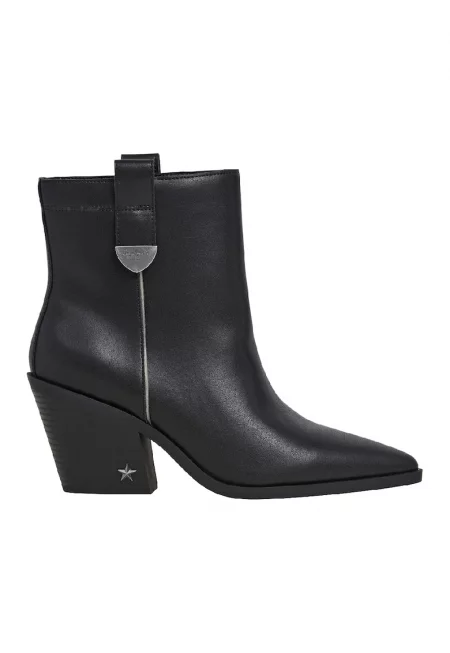 Кожени боти с остър връх - Черен