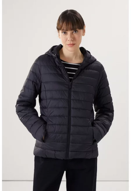 Леко подплатено яке с качулка