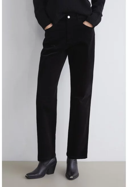 Прав панталон с джобове - Черен