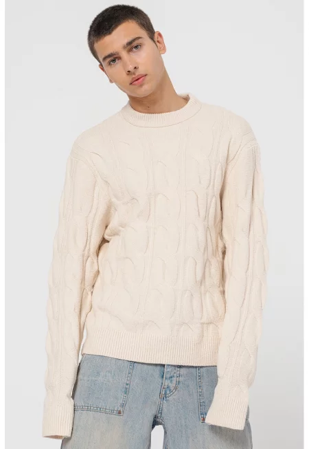 Пуловер с плетка осморка - Светло бежово