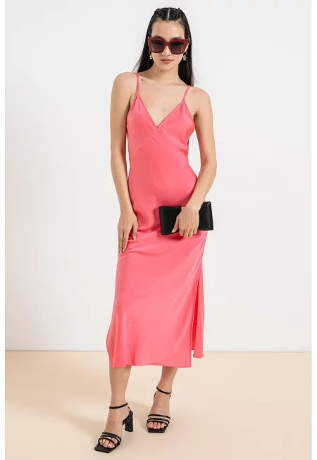 Рокля с шпиц и цепка встрани - Розово