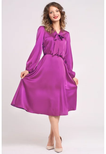 Сатинирана рокля с панделка