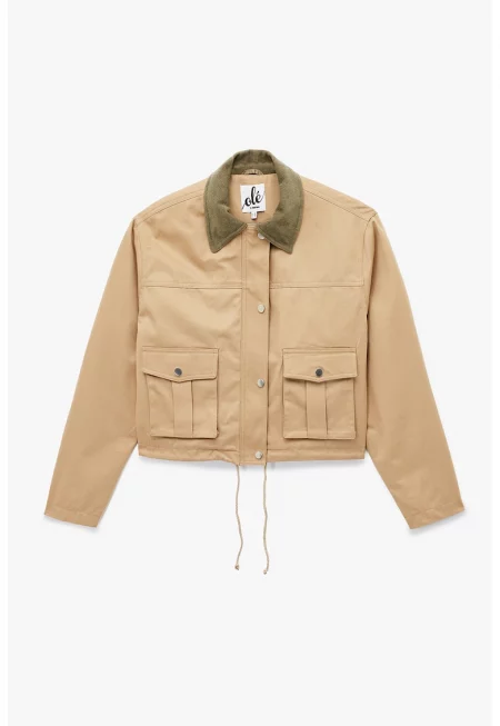 Стандартно яке с класическа яка