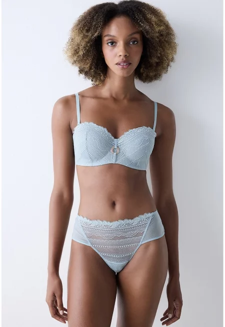Сутиен с повдигащ се ефект и дантела - Пастелносин