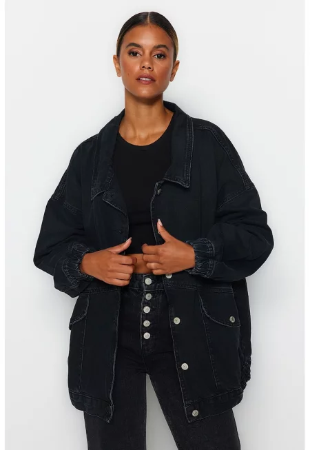 Уголемено яке от деним с паднали ръкави