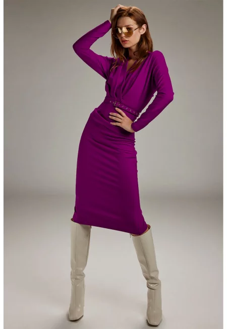 Вталена рокля с шпиц и колан - Виолетов