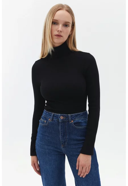 Вталено поло