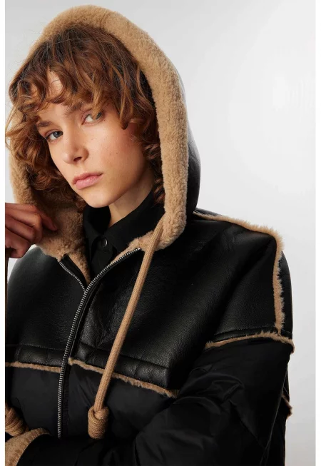 Зимно яке с качулка