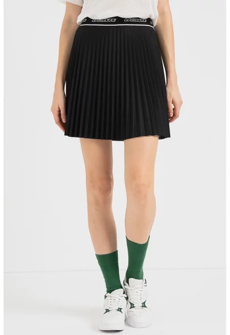 Къса плисирана пола