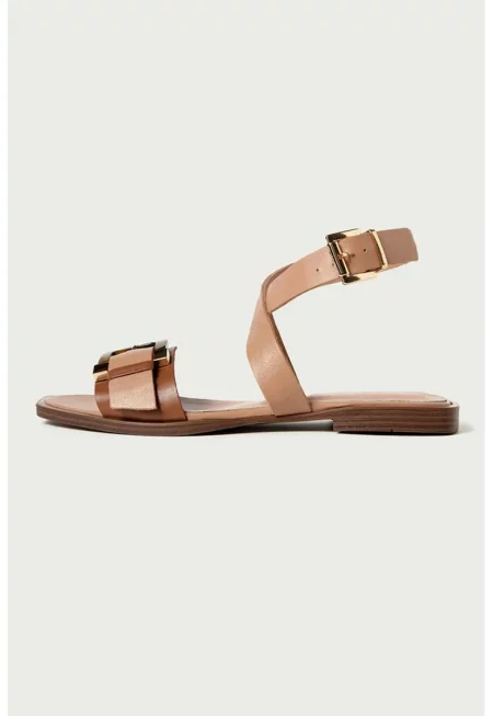 Кожени сандали Vivian с каишка с тока - Бежов