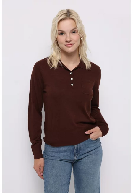 Пуловер с яка