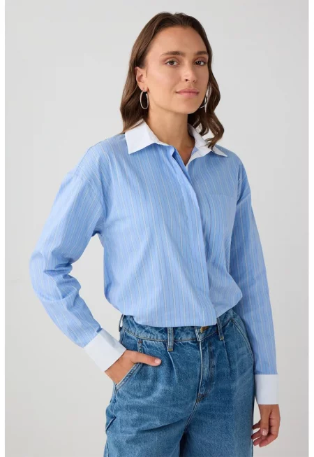 Свободна риза на райе с контрастни яка и маншети - Светлосин