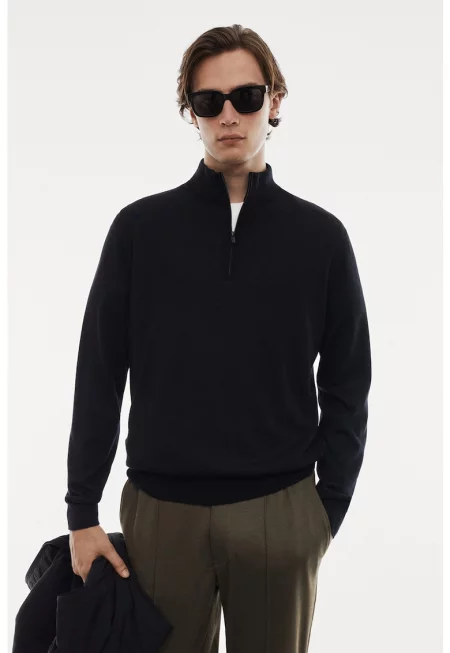 Фино плетен пуловер от вълна с къс цип