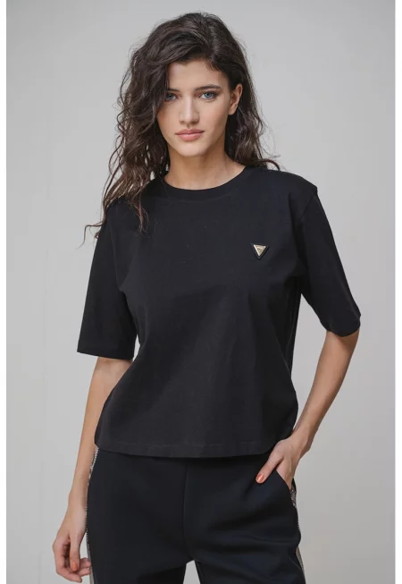 Къса фитнес тениска