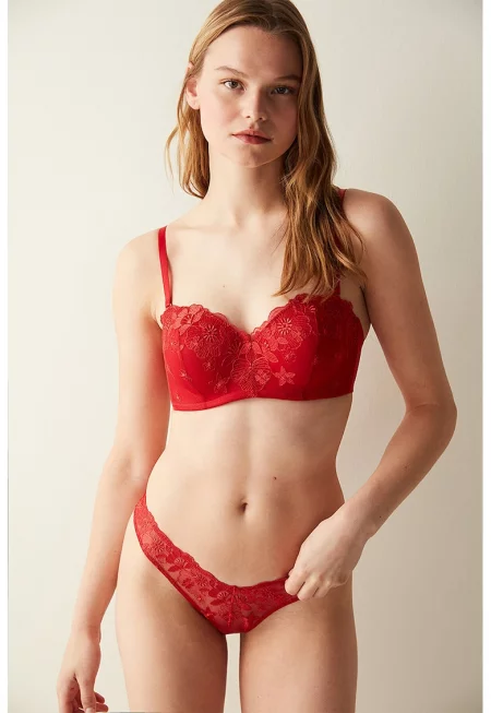 Подплатен сутиен с дантелено покритие - Червен