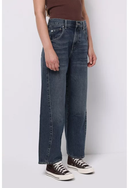 Разкроени дънки с лиосел и средновисока талия