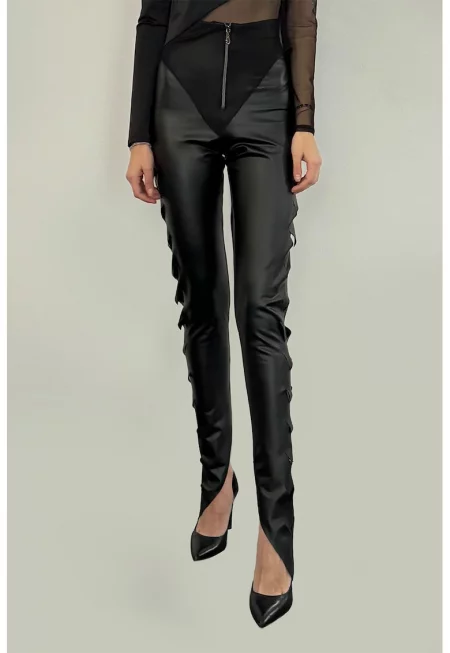 Скини панталон от еко кожа с асиметричен подгъв - Черен