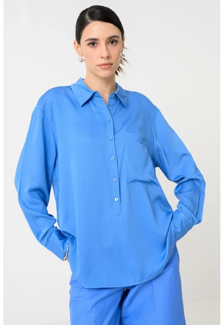 Свободна риза с джоб на гърдите - Светлосин