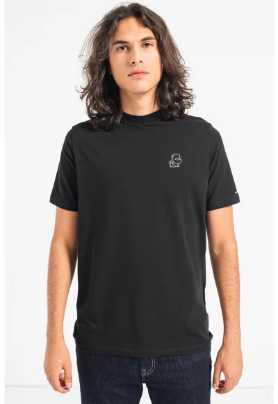 Тениска с овално деколте и лого