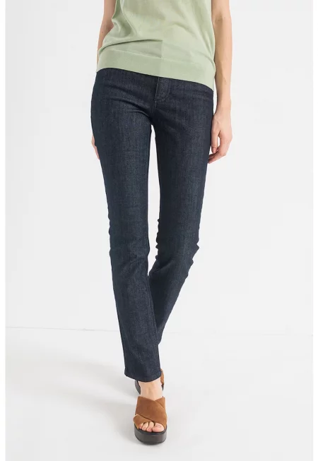 Дънки със стеснен крачол и 5 джоба