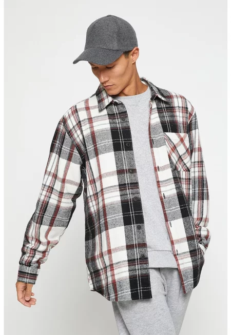 Карирано яке тип риза с джоб