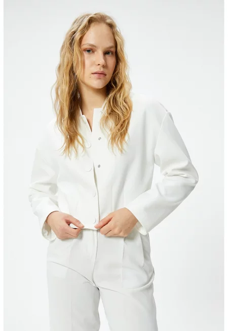 Късо едноцветно яке - Мръснобял