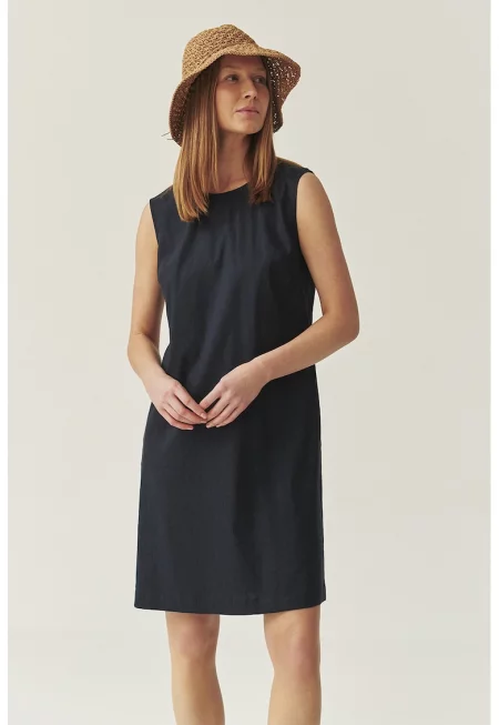 Права къса рокля без ръкави със странични джобове - Черен