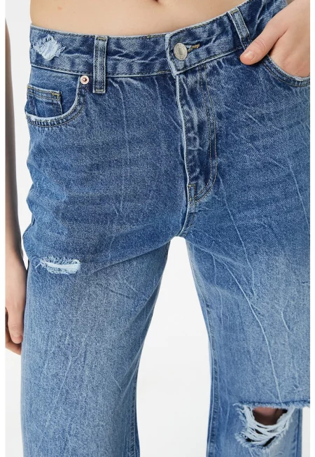 Прави дънки с протрити зони