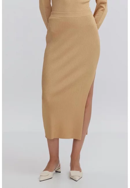 Рипсена пола с цепка - Бежов