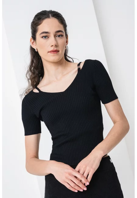 Рипсена шпиц тениска Shata - Черен