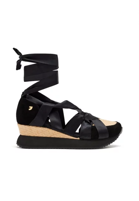 Скосени обувки със сатинирани връзки - Черен