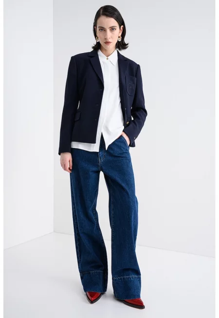 Слим сако с копчета и раздвоен ревер