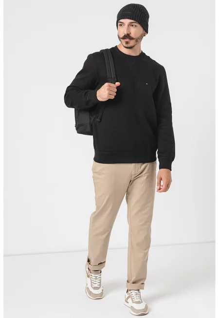 Суитшърт с овално деколте - Черен