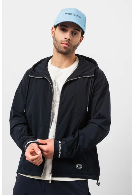 Яке с качулка и паднали ръкави