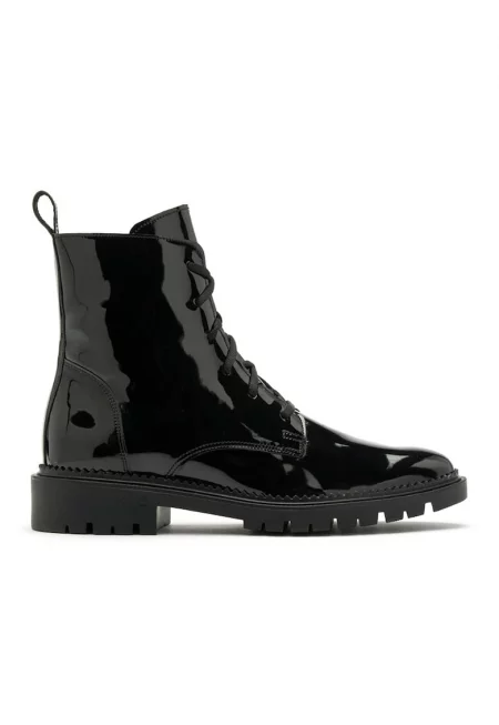 Боти с лачен ефект - Черен