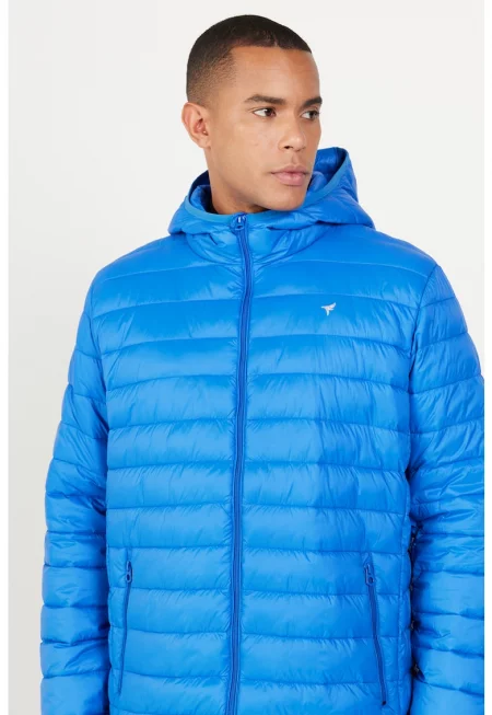 Капитонирано яке с качулка