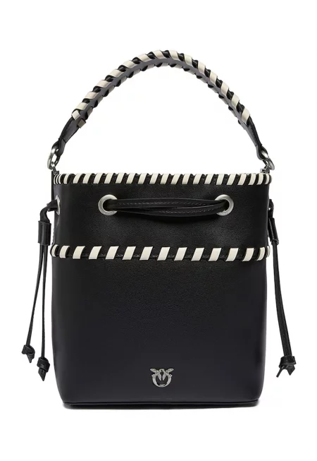 Кожена чанта с детайли