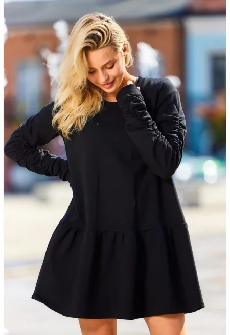 Лека памучна рокля с волан в края