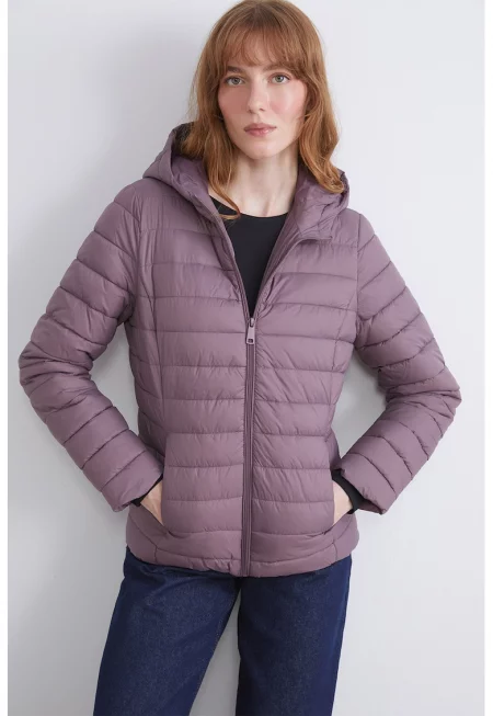 Леко подплатено яке с качулка