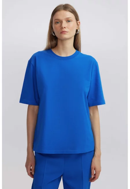 Тениска с овално деколте и паднали ръкави