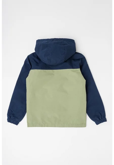 Яке в цветен блок с качулка