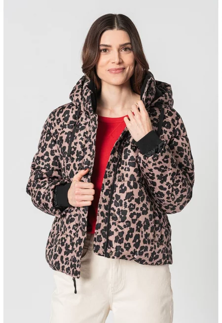 Зимно яке с животинска шарка